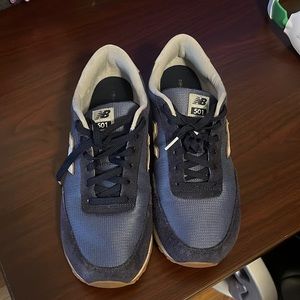 NAVY BLUE MENS NEW BALANCE 501